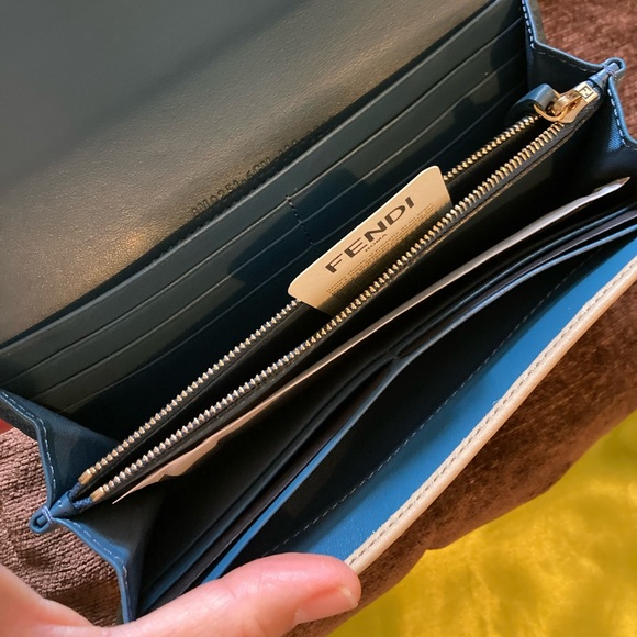 FENDI by the way wallet - Picture 8 of 16